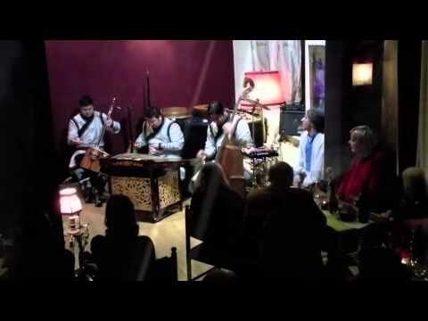 Essen und Musik: Die Seele der mongolischen Kultur